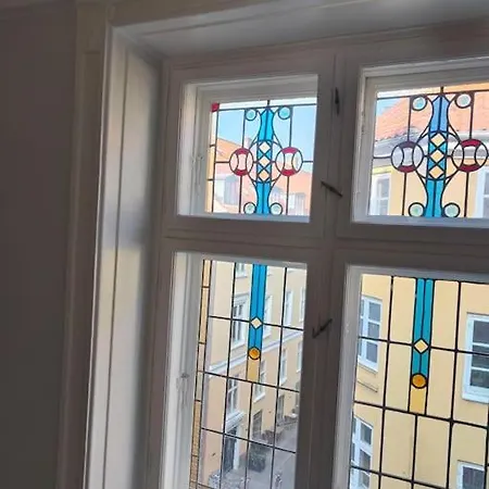 Glarmester I Appartement *