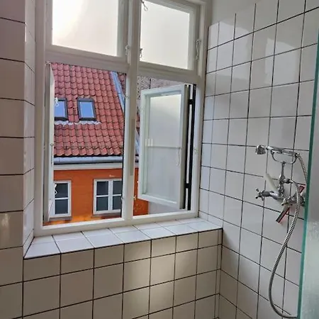 Glarmester I